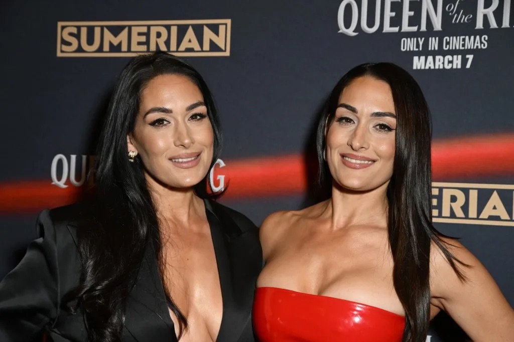 The Bella Twins Want WWE To Bring Back Total Divas, Open To Producing A Show About Women In WWE