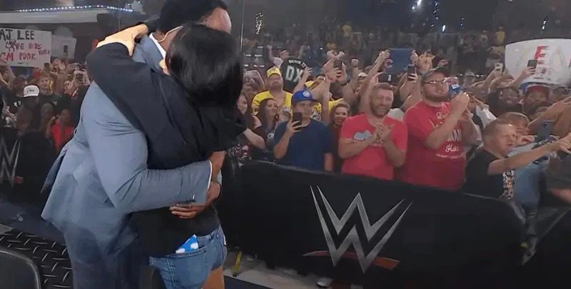 AJ Lee & Big E Finally Reunite After WWE Wrestlepalooza