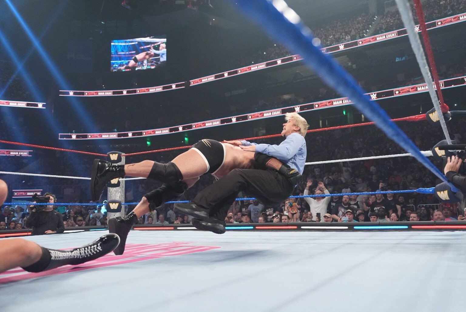 Charles Robinson Admits His “Broken Rib” From Goldberg Spear Was Faked