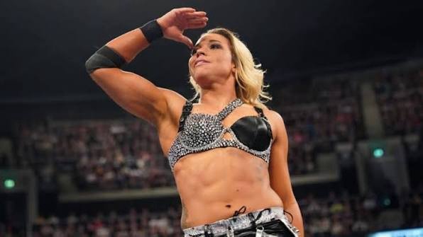 Zoey Stark Provides Injury Update